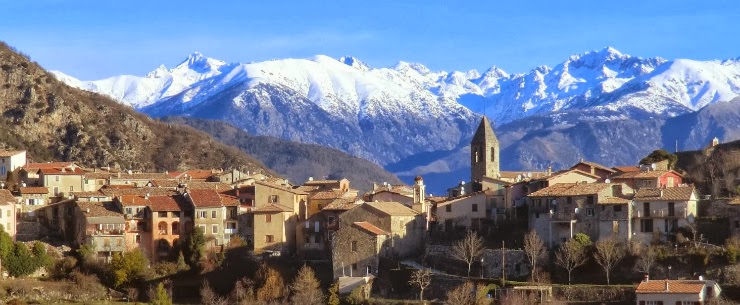 Utelle-with-Mercantour-peaks-in-the-background